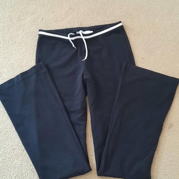 🌻 2/$30 Nike Yoga Pants - Picture 1 of 4